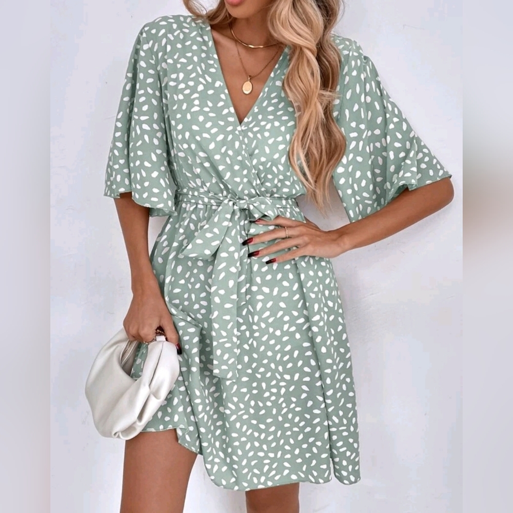 * New Boho Short Flutter Sleeve Wrap Front Dress Belted Green White - Picture 2 of 7